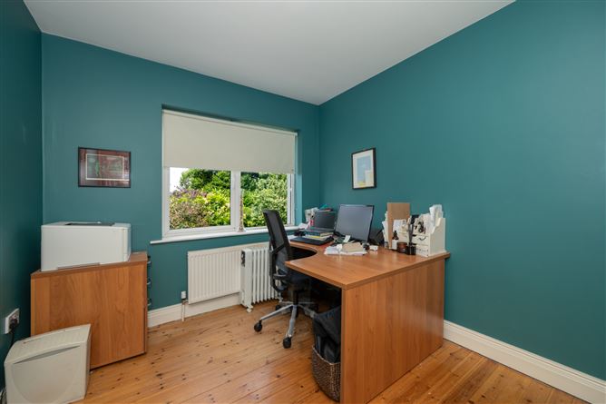 Photo 17 of 25 — 4 Jamesmont, Garryduff, Rochestown, Cork