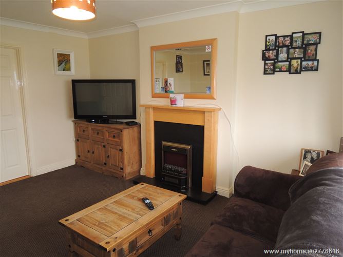 16, De Selby Court, Blessington Road, Tallaght,   Dublin 24