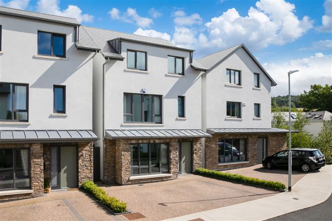 10 Struan Glen, Enniskerry Road, Kilternan, Dublin 18