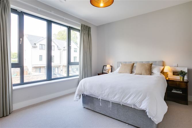10 Struan Glen, Enniskerry Road, Kilternan, Dublin 18