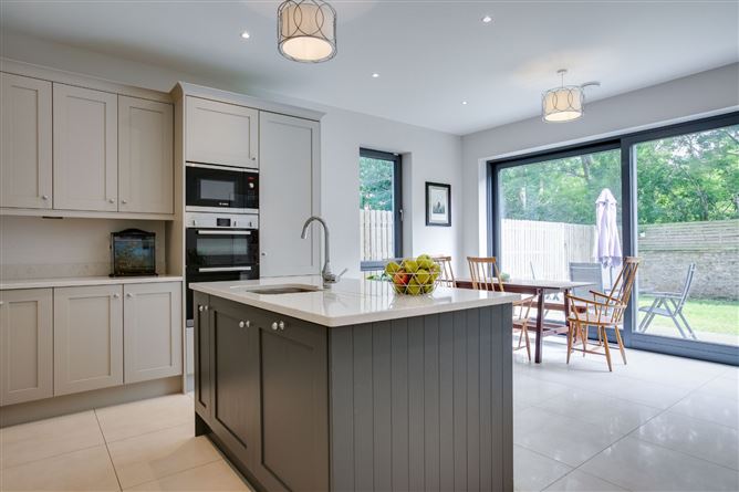 10 Struan Glen, Enniskerry Road, Kilternan, Dublin 18