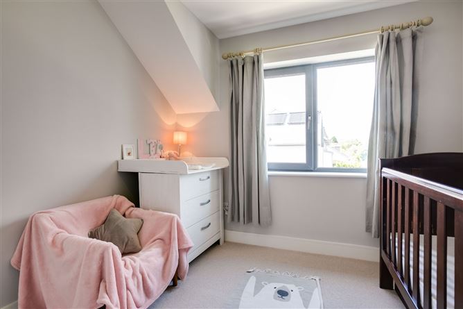 10 Struan Glen, Enniskerry Road, Kilternan, Dublin 18