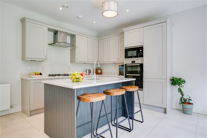 10 Struan Glen, Enniskerry Road, Kilternan, Dublin 18