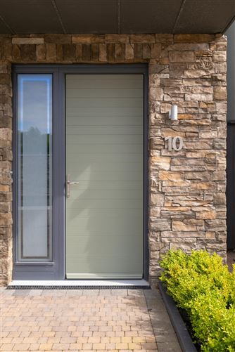 10 Struan Glen, Enniskerry Road, Kilternan, Dublin 18