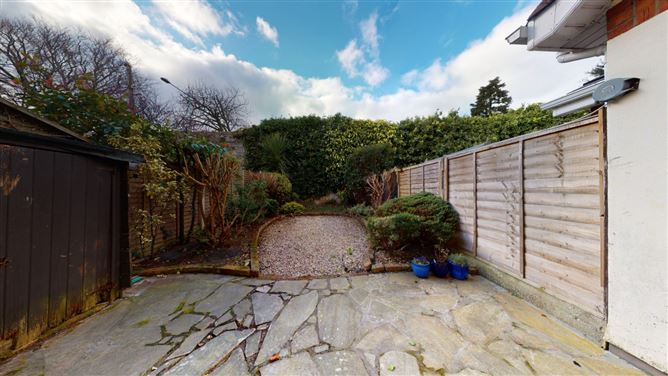 2 Glengara Close, Glenageary, Co. Dublin
