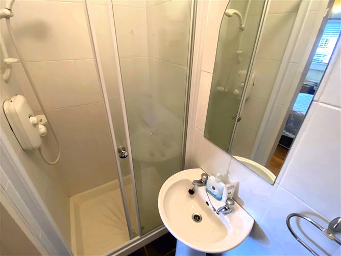 68 An Mhainistir, Claregalway, Galway