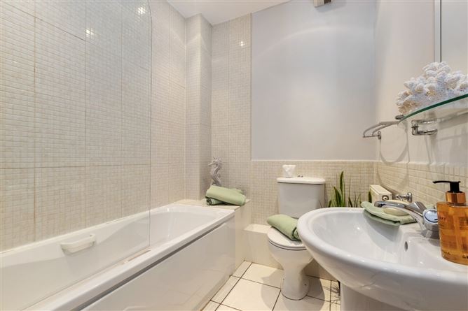 32 Redcourt Oaks, Seafield Road East, Clontarf, Dublin 3