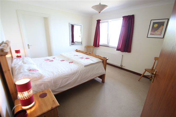 1 The Lackens, Point Road , Crosshaven, Cork