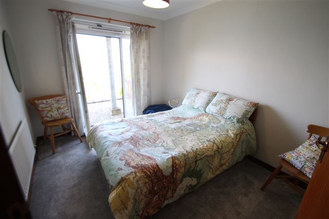 1 The Lackens, Point Road , Crosshaven, Cork