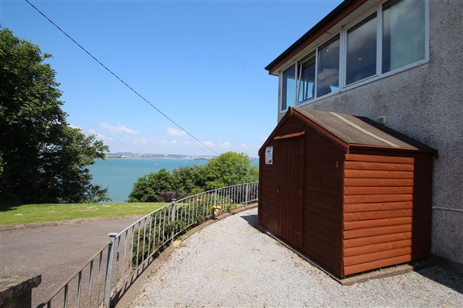 1 The Lackens, Point Road , Crosshaven, Cork