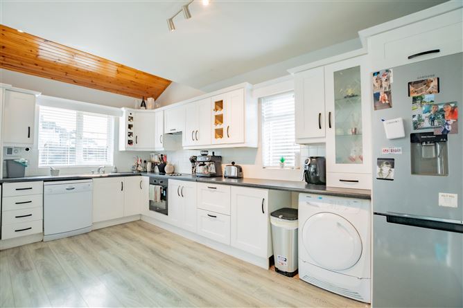 10 The Grove, Lakepoint Park, Mullingar, Westmeath