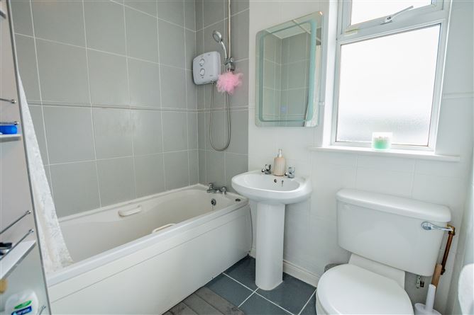 10 The Grove, Lakepoint Park, Mullingar, Westmeath