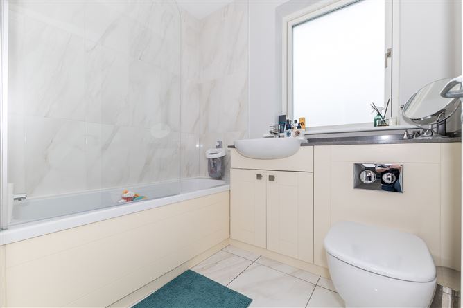 2a Diswellstown Avenue, Castleknock, Dublin 15