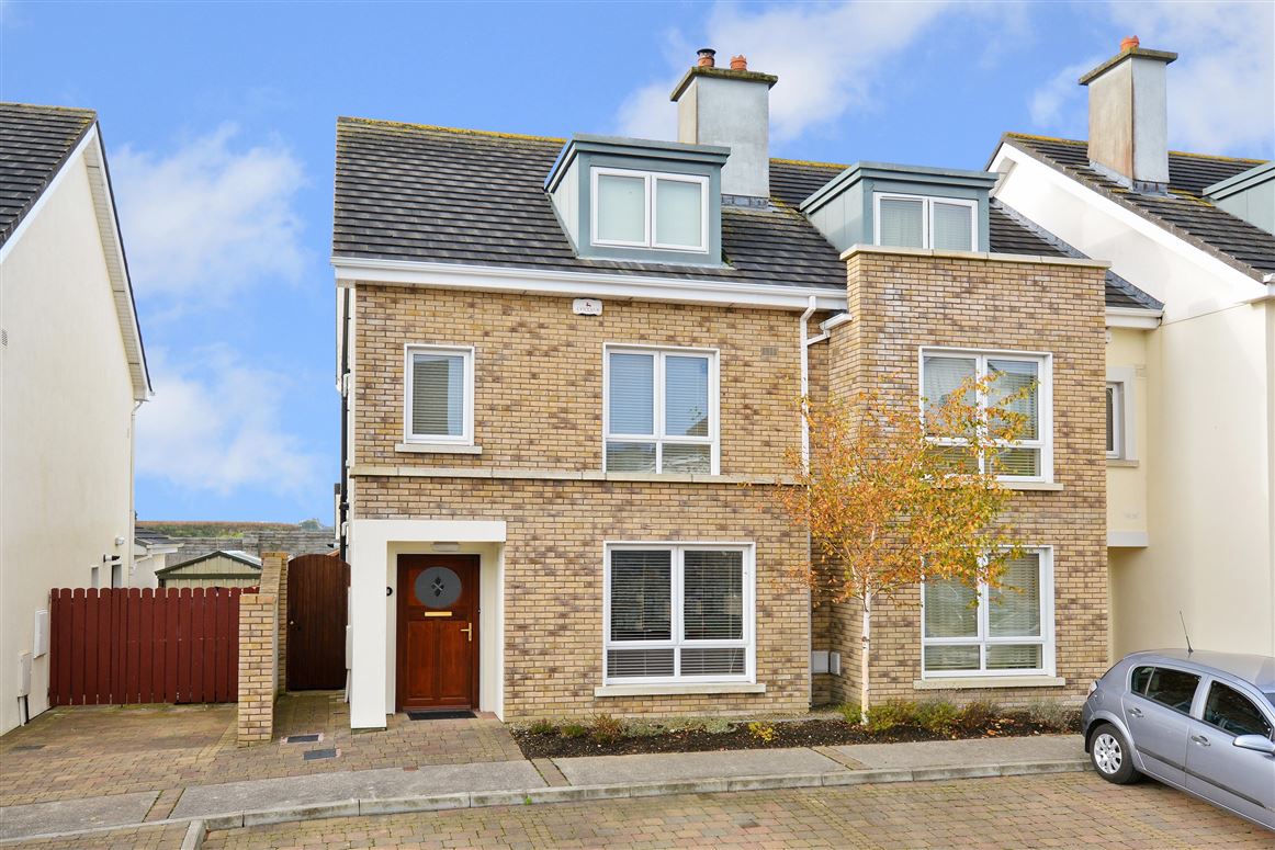 31 Reilean, Roscam, Galway City DNG Martin O'Connor Auctioneers