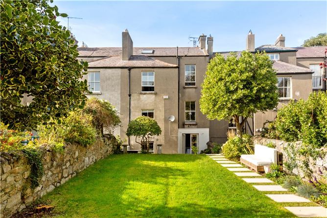 5 Knapton Terrace, Monkstown, Co. Dublin