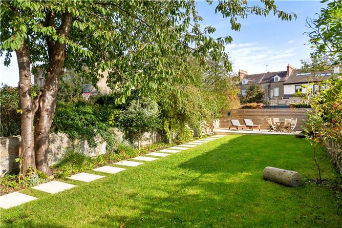5 Knapton Terrace, Monkstown, Co. Dublin