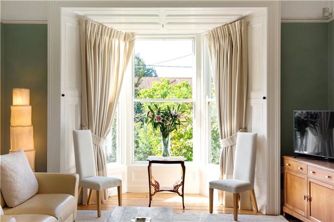 5 Knapton Terrace, Monkstown, Co. Dublin
