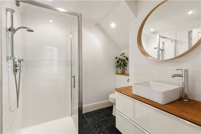 5 Knapton Terrace, Monkstown, Co. Dublin