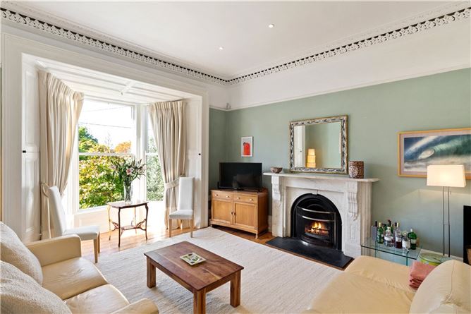 5 Knapton Terrace, Monkstown, Co. Dublin