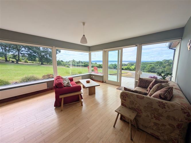 https://photos-a.propertyimages.ie/media/6/1/6/4945616/3c1aece8-239e-4cd8-883f-2e9360adf36b_l.jpg