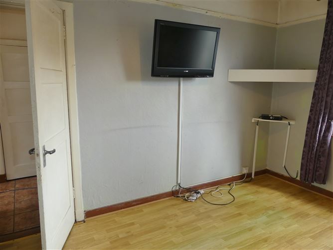 Photo 6 of 25 — 28 Whitehall Road West, Walkinstown, Dublin 12