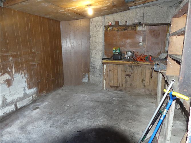 Photo 23 of 25 — 28 Whitehall Road West, Walkinstown, Dublin 12
