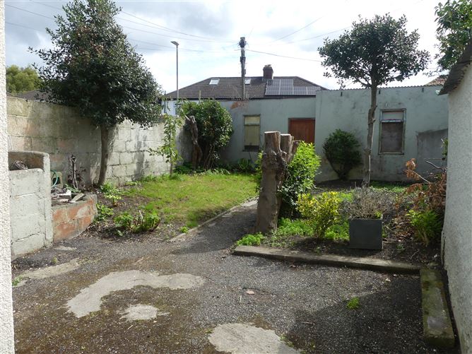 Photo 21 of 25 — 28 Whitehall Road West, Walkinstown, Dublin 12