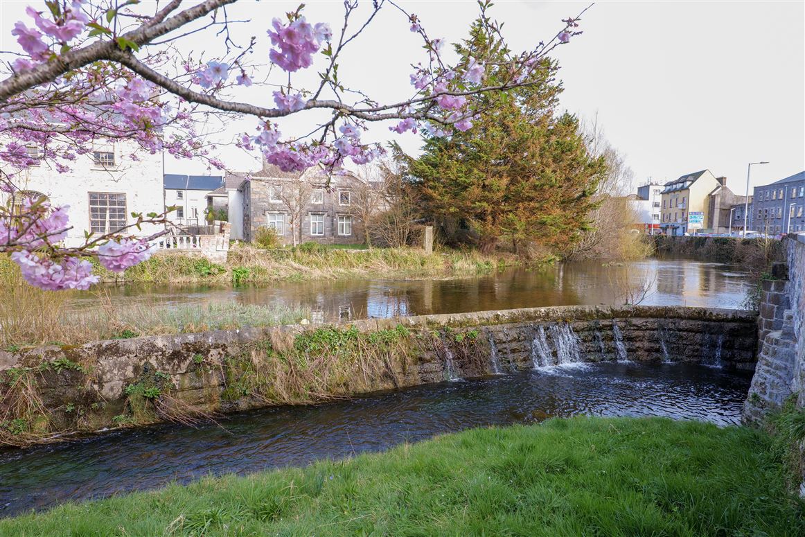 Apartment 1 Madeira Island House, Mill Street, Galway