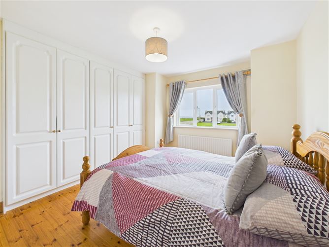 34 Jairdin Drive, Loughrea, Co. Galway