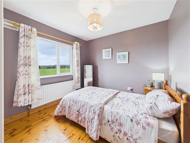 34 Jairdin Drive, Loughrea, Co. Galway