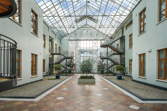 109 The Sycamore, Winter Garden, Pearse Street, Dublin 2, Dublin, D02AK24