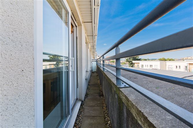 Photo 11 of 12 — APT 70, The Malthouse, Block G, Marrowbone Lane, Dublin 8