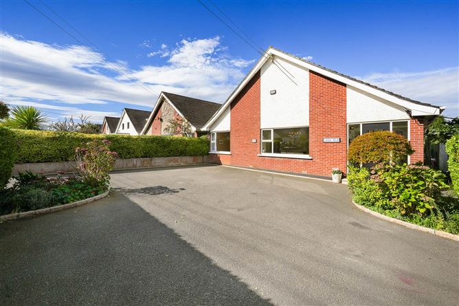 Casa Mia, 102 Avondale Road, Killiney, County Dublin