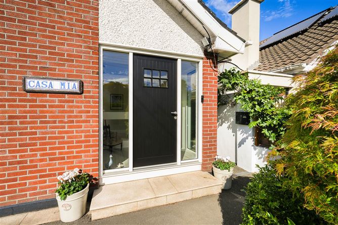 Casa Mia, 102 Avondale Road, Killiney, County Dublin