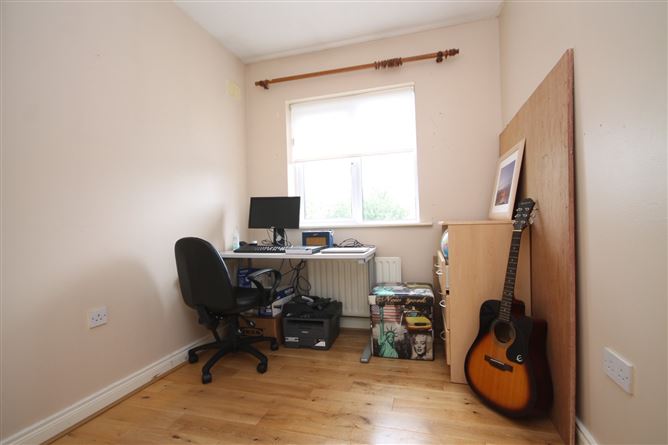 10 Oakdale Close, Ballycullen, Dublin 24