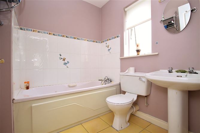 10 Oakdale Close, Ballycullen, Dublin 24