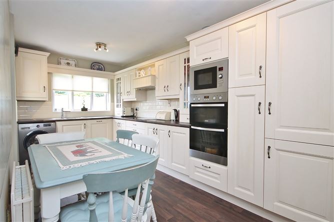 10 Oakdale Close, Ballycullen, Dublin 24