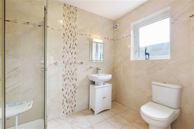 2 Forest Park, Kingswood, Dublin 24