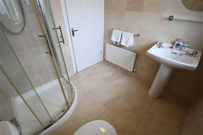 9 THE BEECHES, BRIDGEMOUNT, Carrigaline, Cork