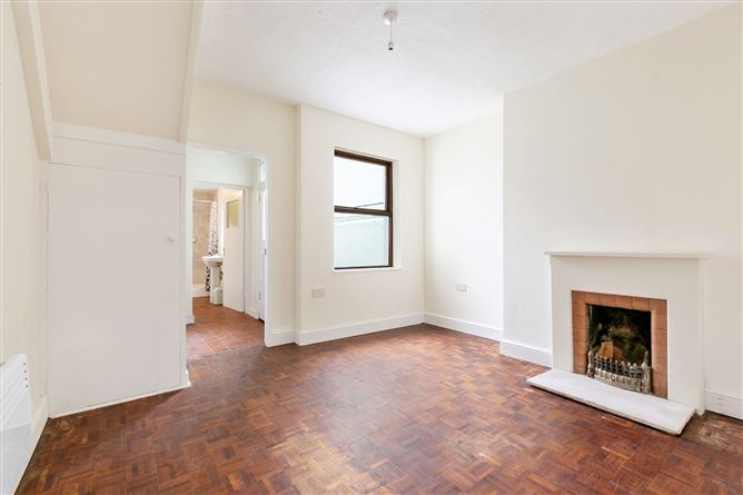 8 Watkins Building, The Coombe, The Coombe, Dublin 8