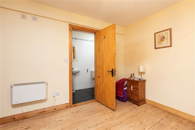 5 Dempseys Terrace, Wexford Town