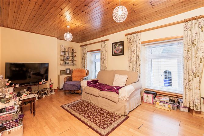 5 Dempseys Terrace, Wexford Town