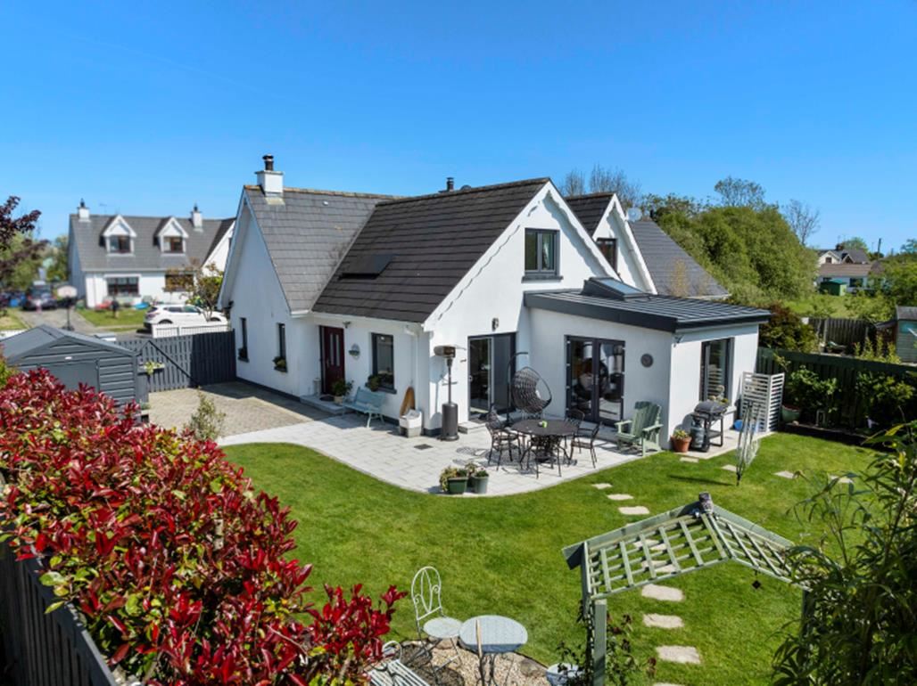 9 The Village, Ballymoney, Wexford