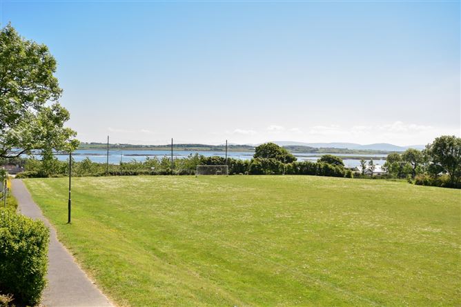 136 Boireann Bheag, Roscam, Galway