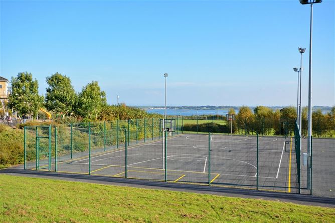 136 Boireann Bheag, Roscam, Galway