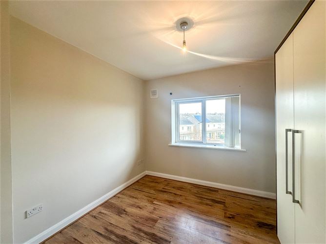 136 Boireann Bheag, Roscam, Galway