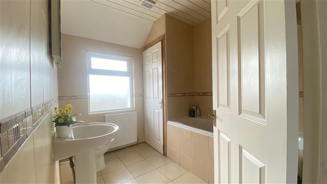 Photo 14 of 18 — 207 Clogher Road, Crumlin, Dublin 12