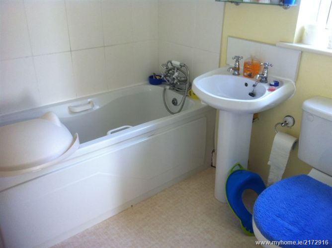Photo 15 of 16 — 2 Allendale Drive, Clonsilla, Dublin 15