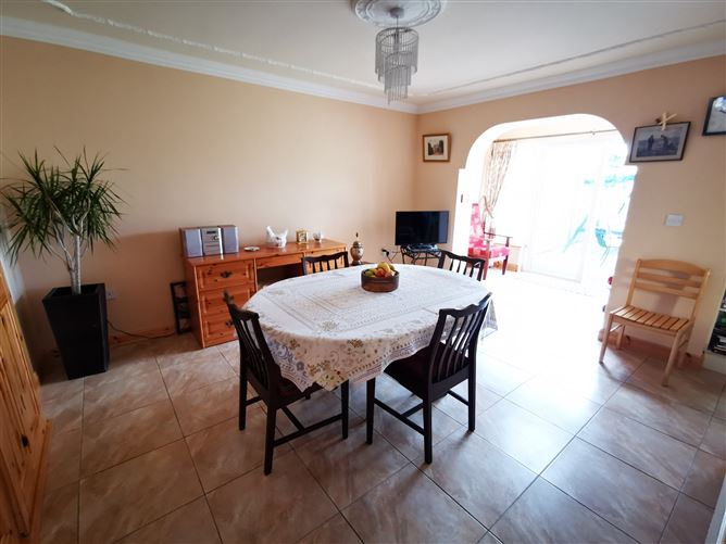 12 The Crescent, Churchfield, Knock, Co. Mayo
