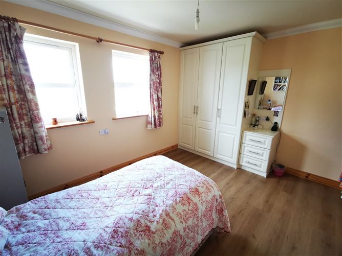 12 The Crescent, Churchfield, Knock, Co. Mayo